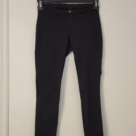 Hue stretchy black leggings with back pockets sz: S - Picture 2 of 5